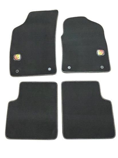 アバルト純正 右ハンドル用フロアマット（前後左右4枚）1組 | ブラック