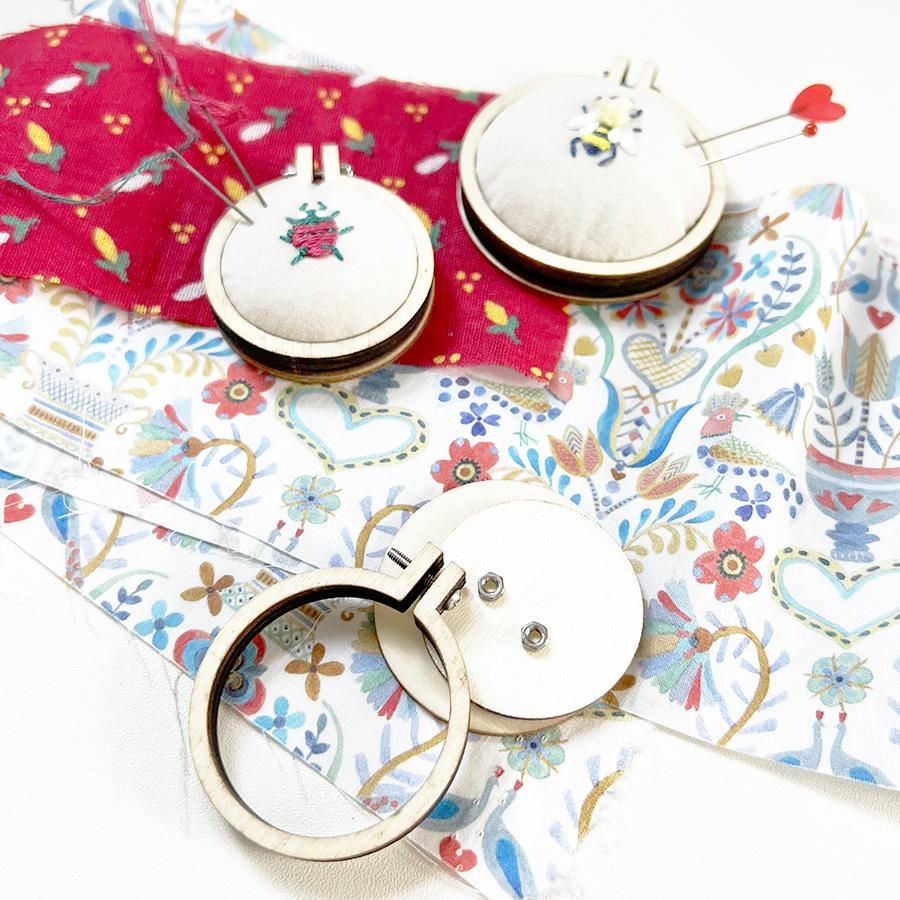 刺繍道具の通販 | おすすめのちいさなちいさな飾り刺繍枠 | クロヤギ