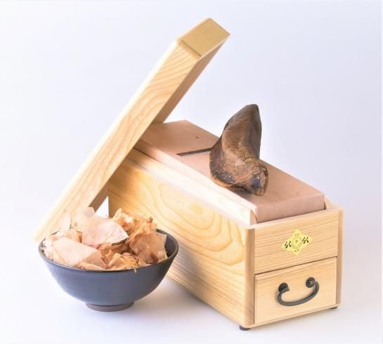 かつお節削り器 - 鰹節、乾物の老舗 京都錦 田邊屋
