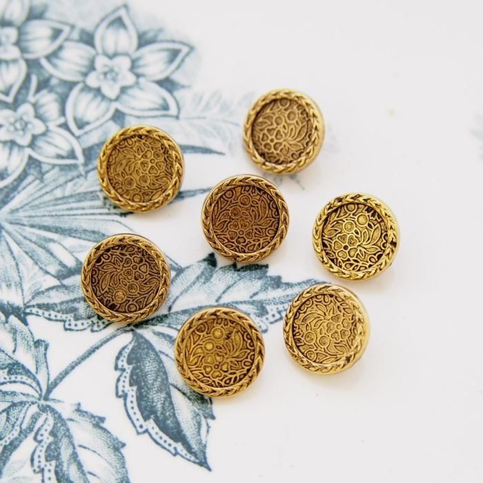 ヴィンテージ フランス アンティークゴールドトーン フラワー ボタン