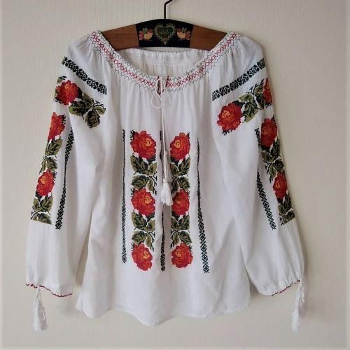 ルーマニア刺繍ブラウス - 東欧民族衣装＆生地のお店 Tulipan トゥリパン