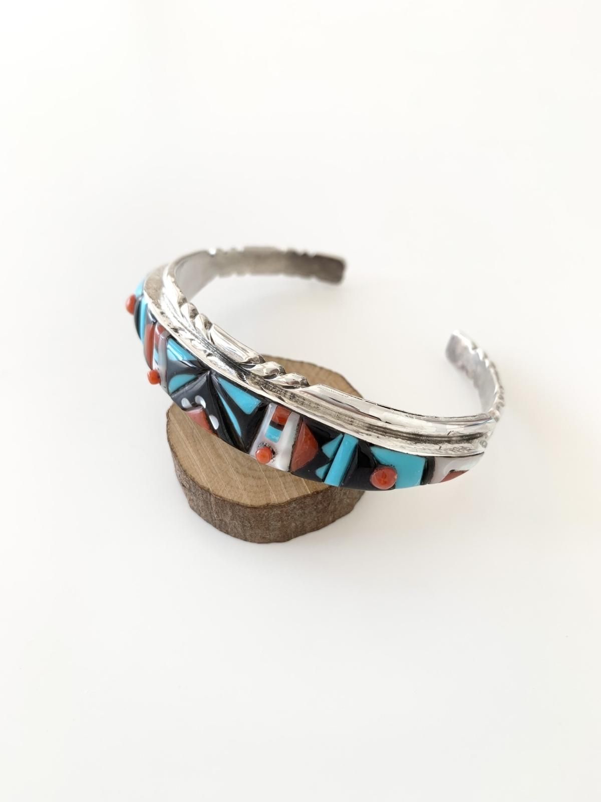 ズニ族 マルチカラーインレイバングル - インディアンジュエリー専門店