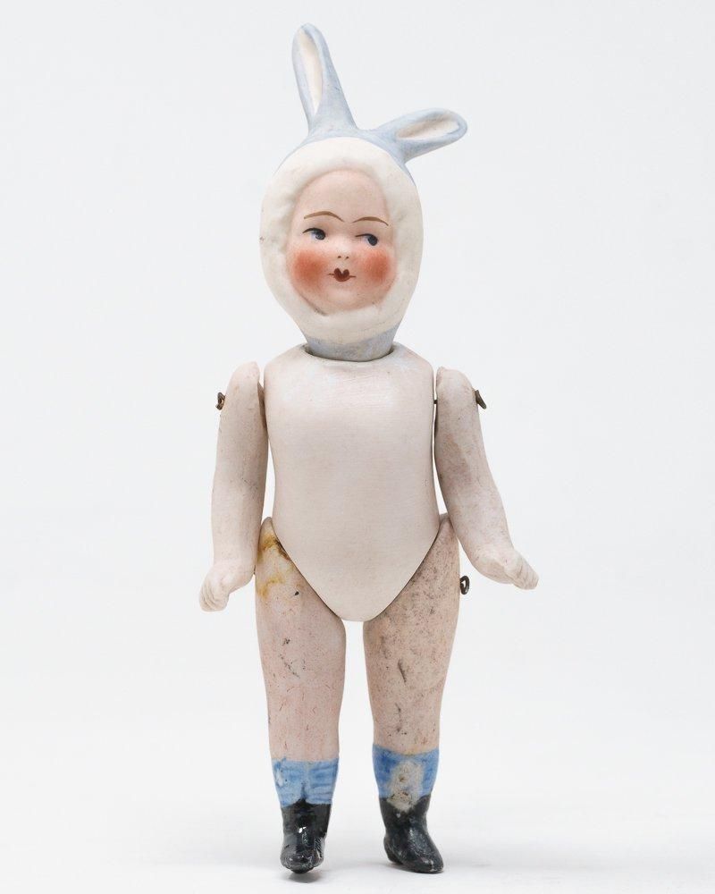 うさぎ帽子のこどもビスクドール（ドイツ） - Guignol [ギニョール