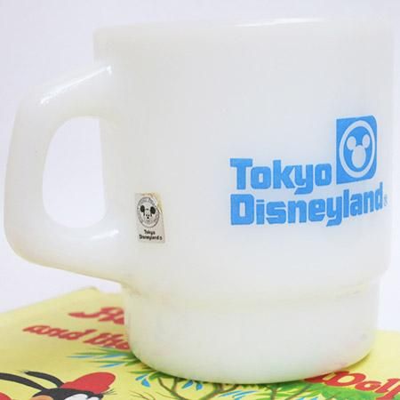 ファイヤーキングより「東京ディズニーランド」ミッキー＆ミニーマグです。