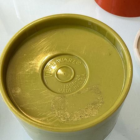 ヴィンテージタッパーウェア スパイスシェイカー（ストッカー）です。