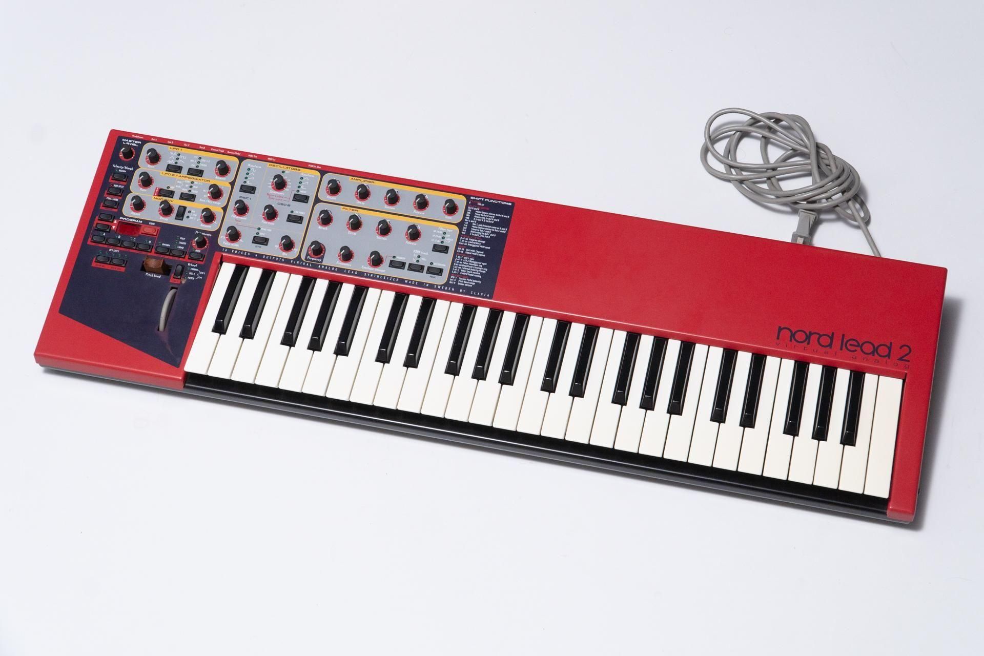 メモリーカード付属 clavia Nord Lead 2 アナログシンセサイザー used