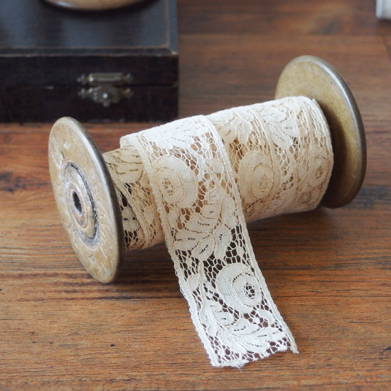 アンティークレース | ボビンレースとスプール（糸巻き）のセット（4