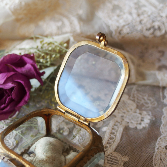 アンティークジュエリーボックス | フランス オルモルとベベルガラスの