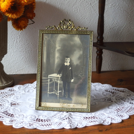 アンティークフレーム | フランス リボンのオルモル装飾 真鍮のフォト