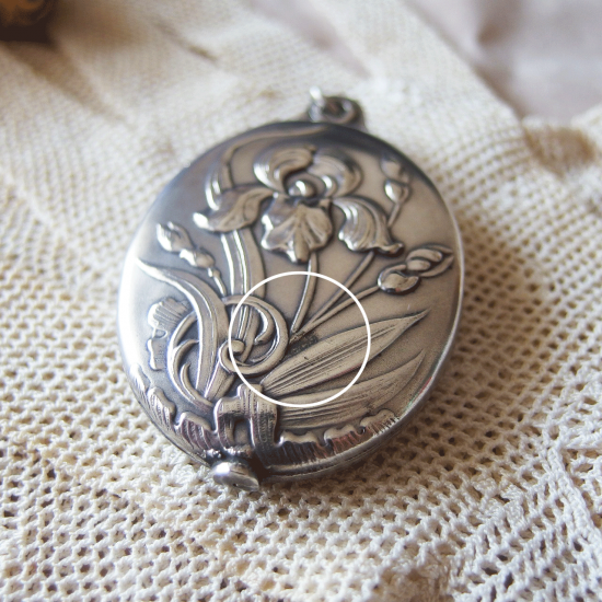 フランスアンティーク | アイリスのスライド式ミラー シャトレーン