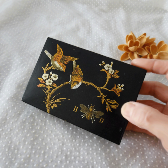 アンティークボックス | フランス 19世紀 パピエマシェの小箱（番い鳥