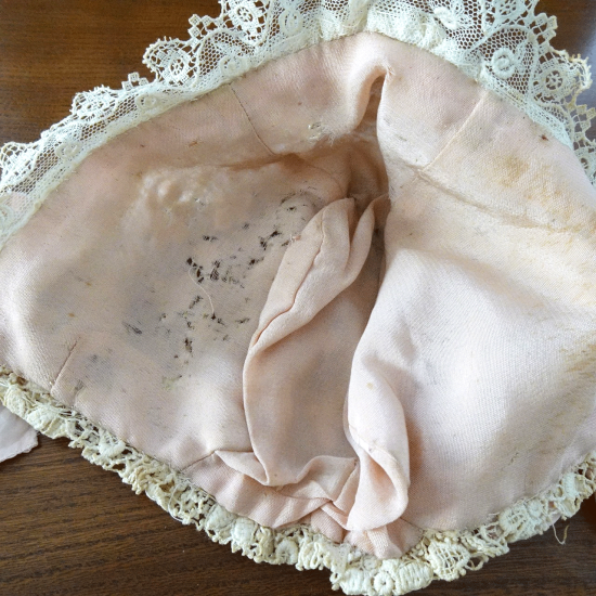 アンティーク ボネ | フランス ピンクのリボンのベビーボネ ドール