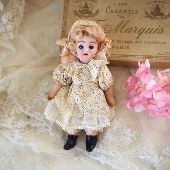 アンティーク ビスクドール | フランス SFBJ 女の子のミニョネット