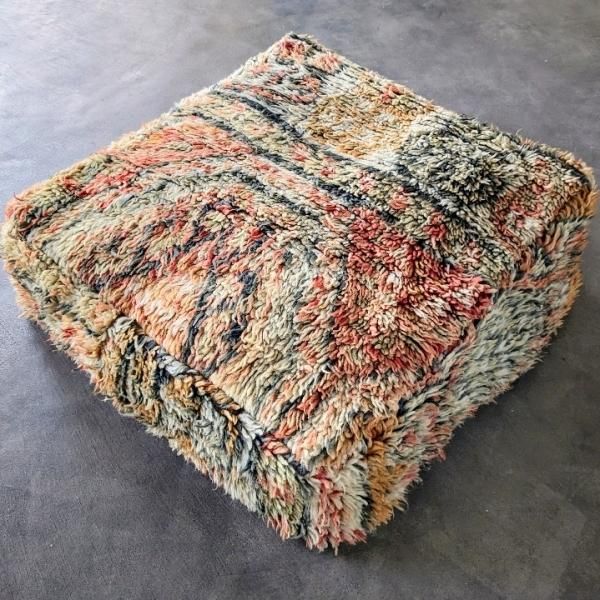 モロッコ ヴィンテージラグのプフ60㎝×20㎝「モロッコインテリアの