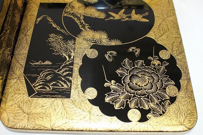 I-417輪島塗堅地布着地紙沈金彫五段重箱重台付 国田春人作 - 石川県