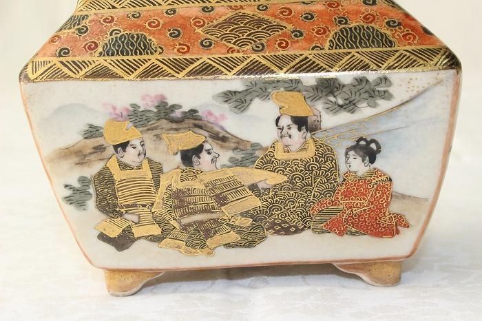 A-1290薩摩焼金彩秋草武家文獅子香炉 薩摩焼窯印 - 石川県金沢の骨董品