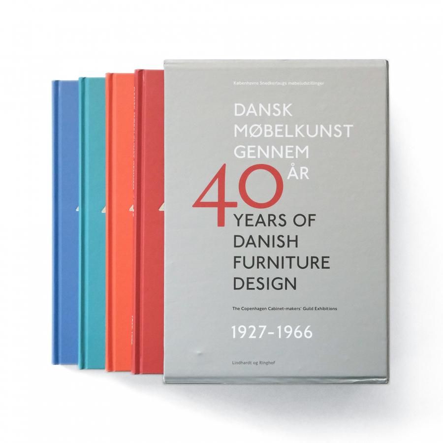 Dansk Møbelkunst gennem 40 år / 40 Years of Danish Furniture