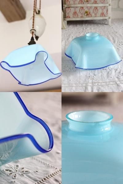 アンティークミルクガラスランプシェードブルー - アンティークモール