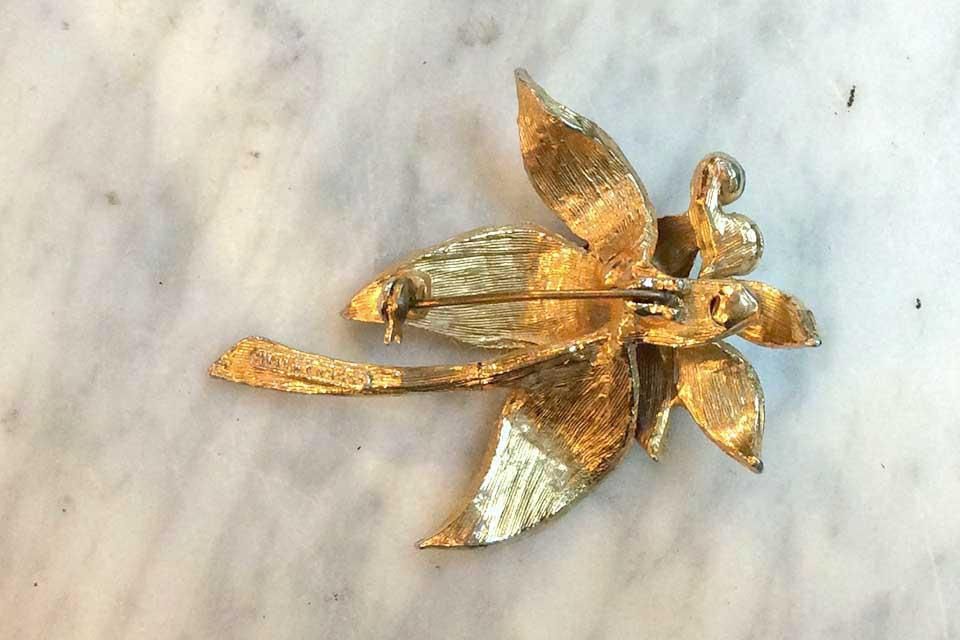 英国製60年代ヴィンテージブローチ ブルー石装飾