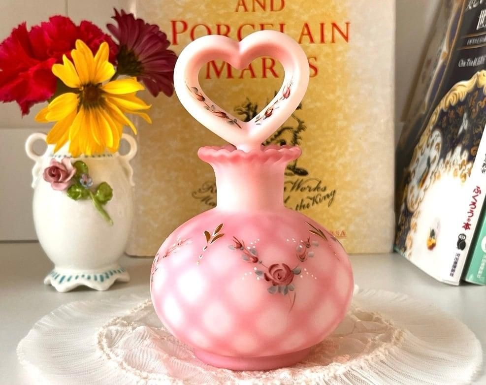 希少なフェントン社製ハートハンドルパフュームボトル