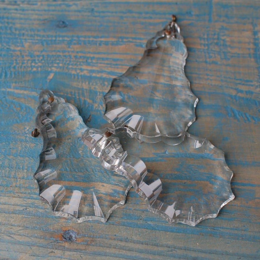 ヴィンテージガラス シャンデリアパーツ しずく型クリア