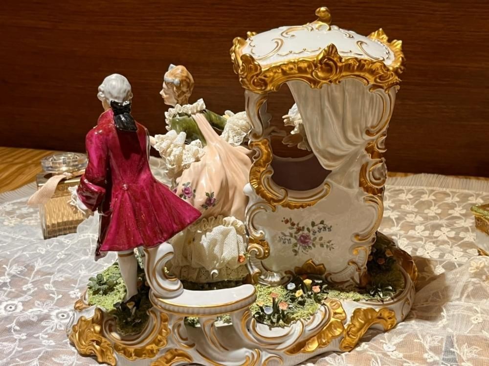 ドイツ製ウンターヴァイスバッハ繊細レースドール求婚