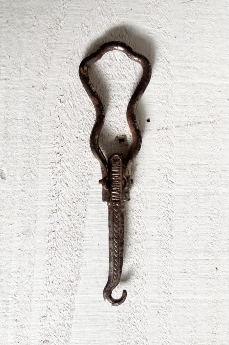 フランス製アンティークのヴィンテージボタンフック