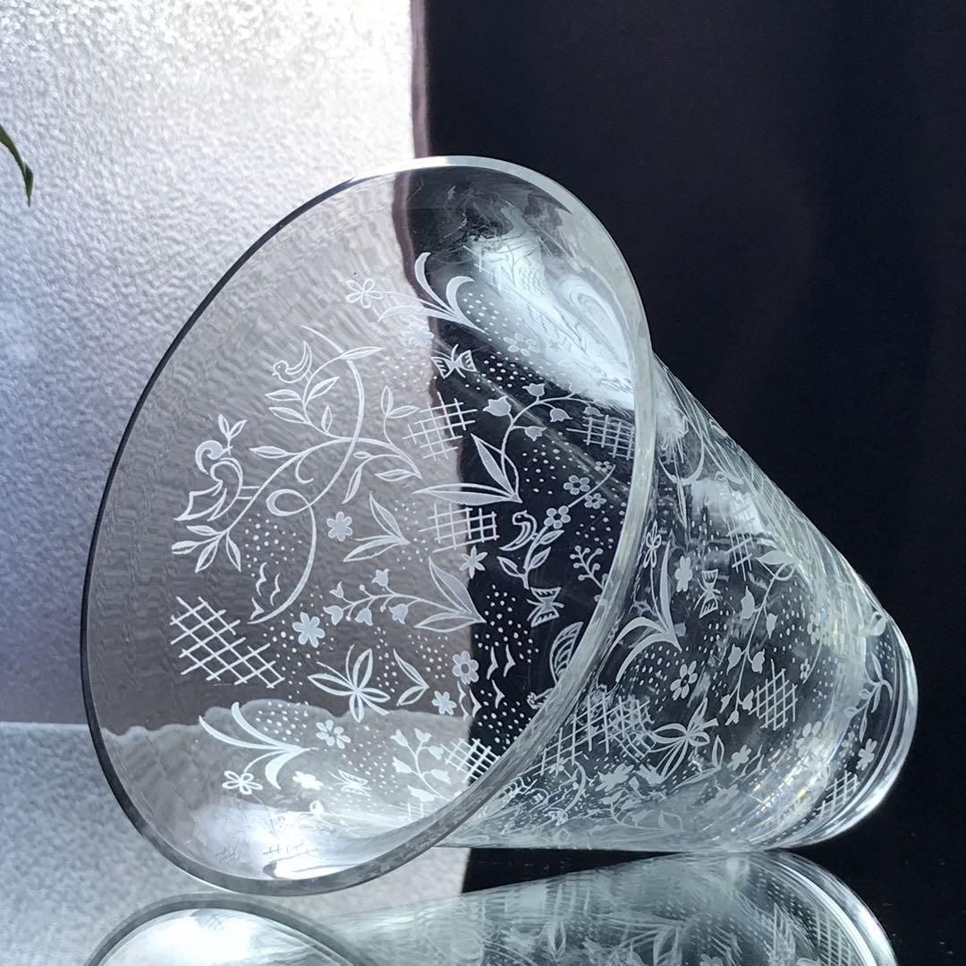 アンティークバカラ製色とりどり花鳥模様クリスタル花瓶