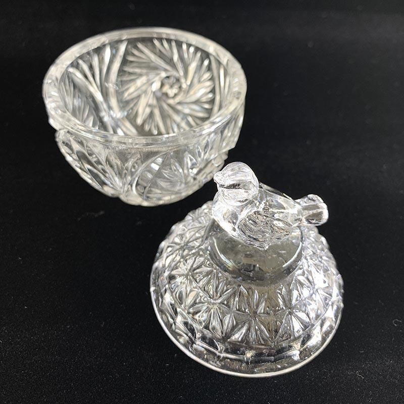 切子模様の小鳥入れ 華やかな光 アクセ収納