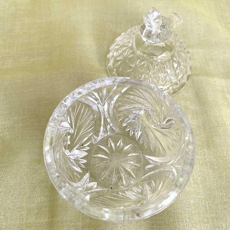 切子模様の小鳥入れ 華やかな光 アクセ収納