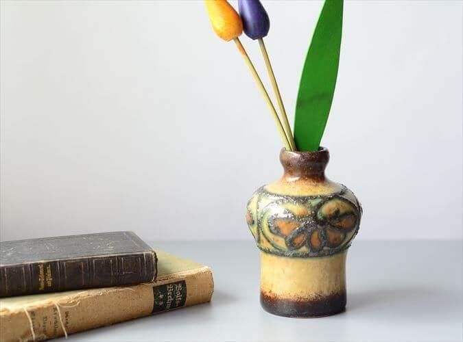 ドイツ製ヴィンテージ花瓶 芸術性高い一輪挿し