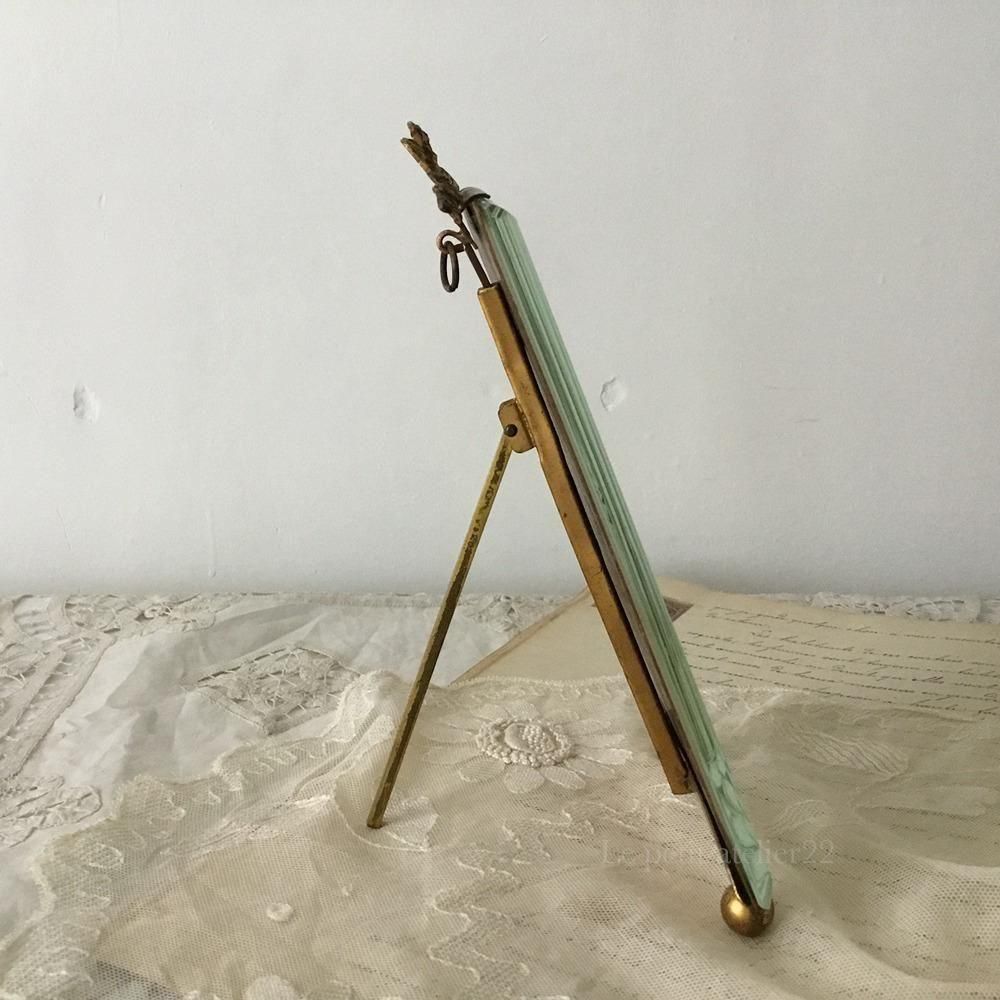 フランス アンティーク 真鍮 リボンのオルモル装飾 フォトスタンド