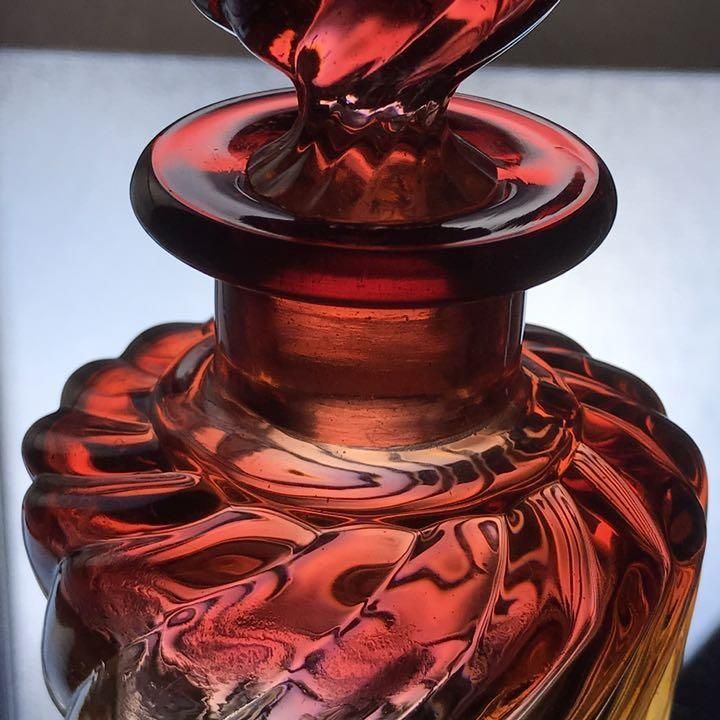 アンティーク美品 バカラバンブー香水瓶 赤黄グラデーション 大きい