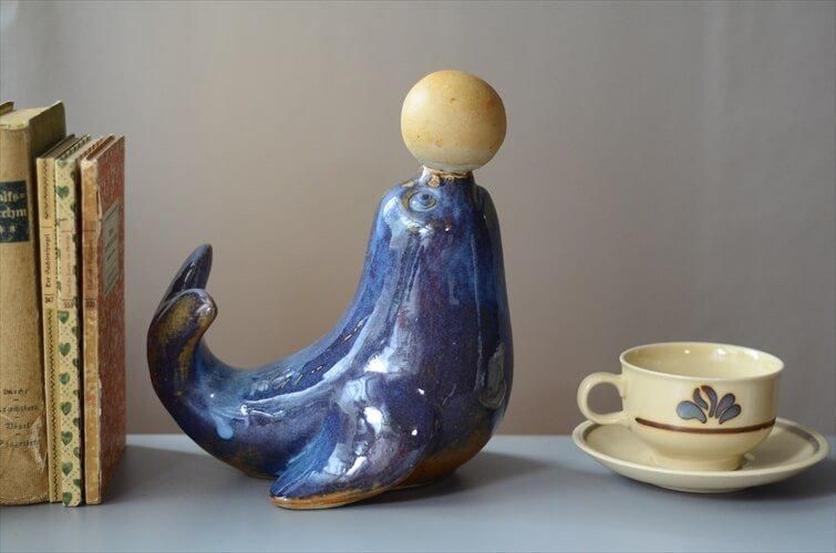 デンマーク製大きめ陶器オットセイオブジェ存在感抜群