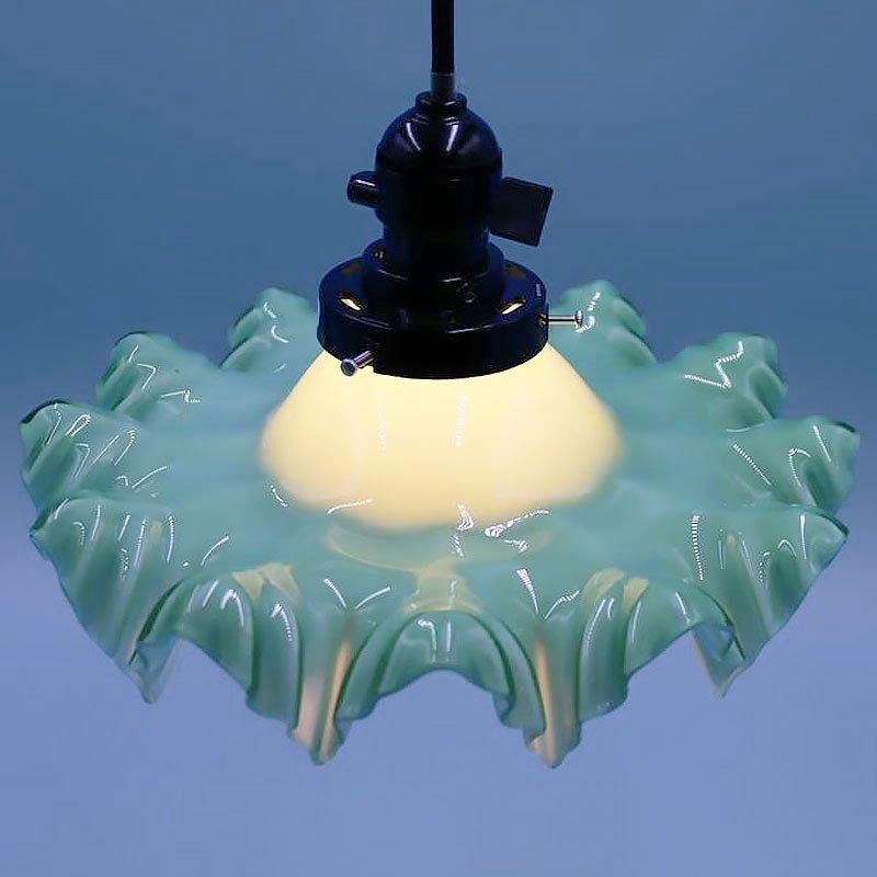 大正ロマンの電笠ランプシェード 艶やかな若草色