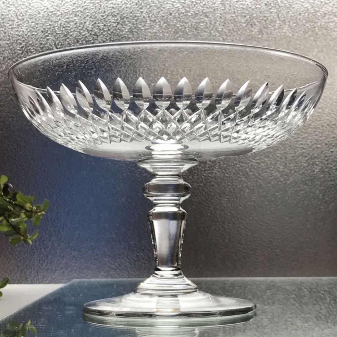 希少なアンティークバカラ製コンポート 1936年以前の優雅な一品