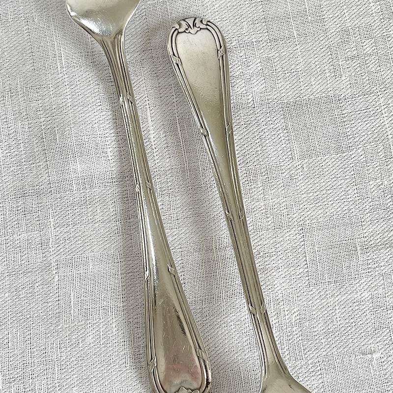 フランス製シルバープレートのデザートスプーン12本セット
