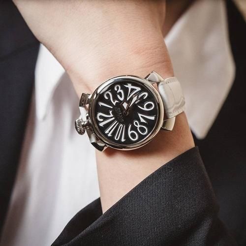 Manuale 40mm ステンレス 5020.4 | GaGa MILANO -ガガミラノ- 公式