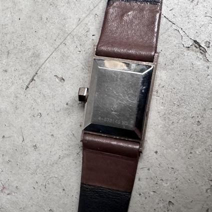 YSL（イブ・サンローラン）レクタンギュラーケース ブラウンダイヤル