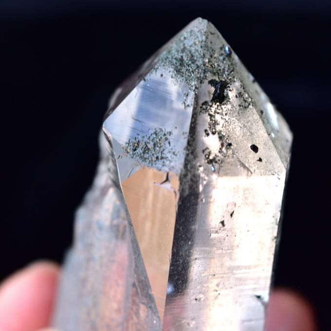 ヒマラヤ水晶 クローライト イシス トライーゴニック 魂の癒し インド