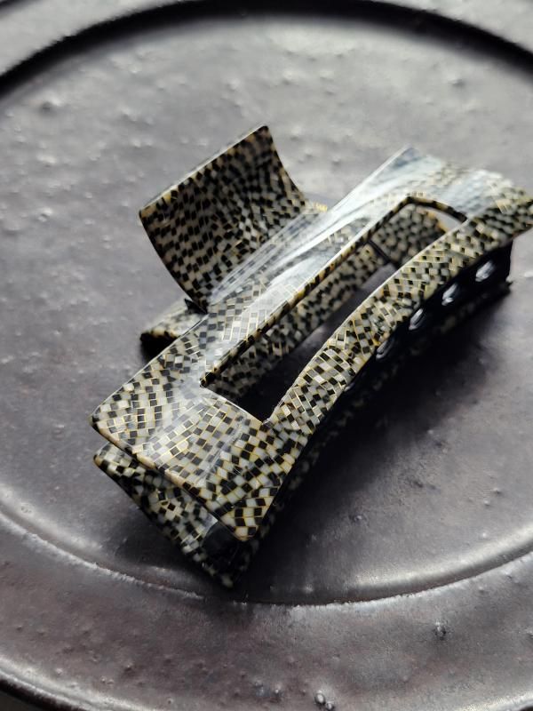 France Luxe (フランス ラックス) ラージ カットアウト レクタングル