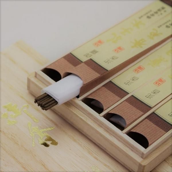 特撰五種詰合せ桐箱 - 古香堂 | お香・お線香の梅栄堂オンラインショップ