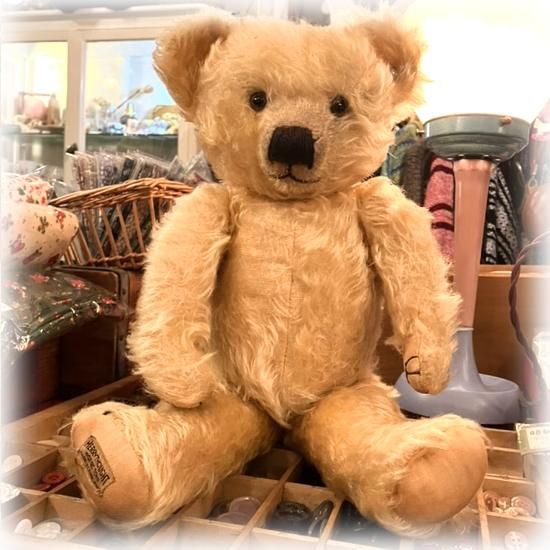 イギリス1930年代 ＊ ”メリーソート社 ＊ MerryThought