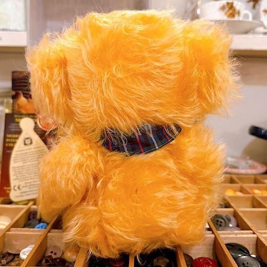 チーキー・オレンジ・アイズ ＊ Cheeky Orange Eyes」＊ 1998年