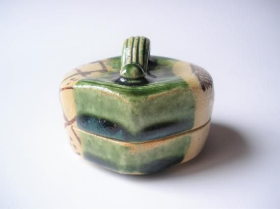 織部香合 (共箱)加藤芳右衛門 - 茶道具販売 栗林園