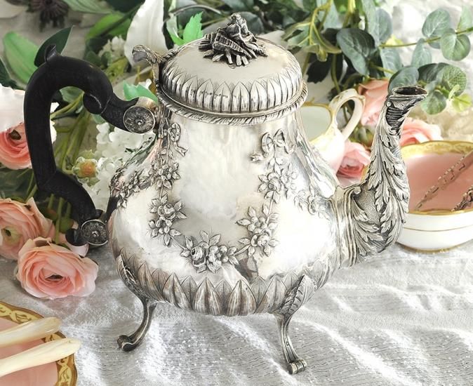 フランスアンティーク【純銀950】リボン装飾のティーポット 951g