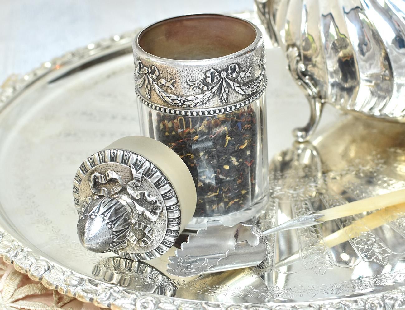 仏アンティーク銀器【銀800】Boar's head リボン装飾のグラスジャー