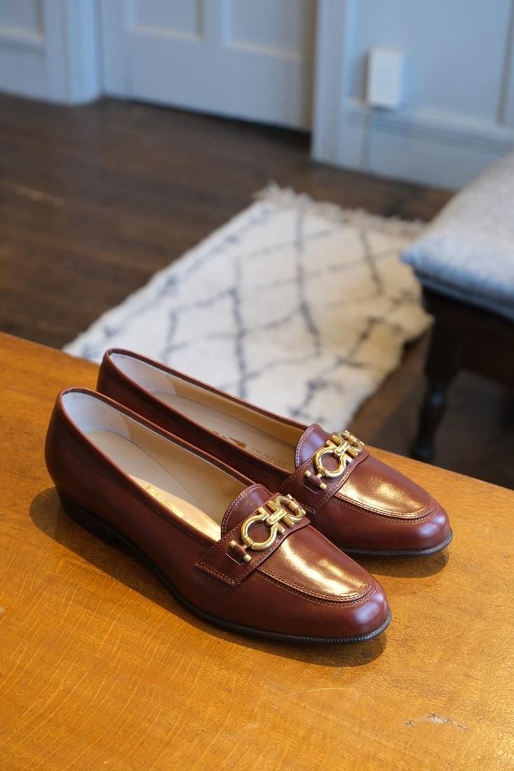 VARA ヴァラについて│サルヴァトーレフェラガモ│Salvatore Ferragamo