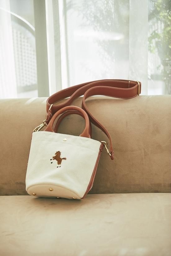 ワンポイント刺繍ミニショルダーバッグ(オフホワイト) - seventen