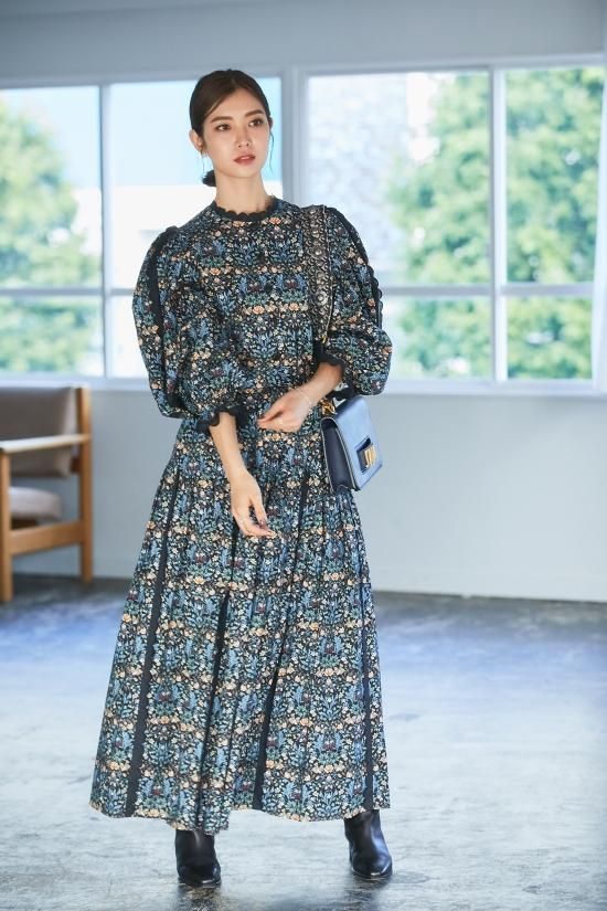 SEVEN TEN by MIHO KAWAHITO スカラッププリントブラウス